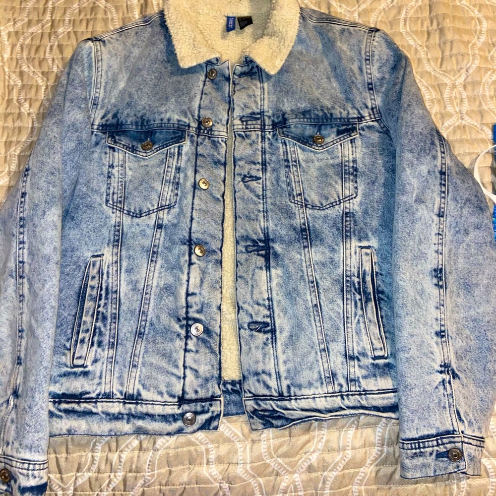 Denim Sherpa jacket size small